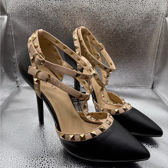 SEXY Black Women’s Pointed Stiletto Strap Heels with gold studs Size M (7-8) - Picture 9 of 11